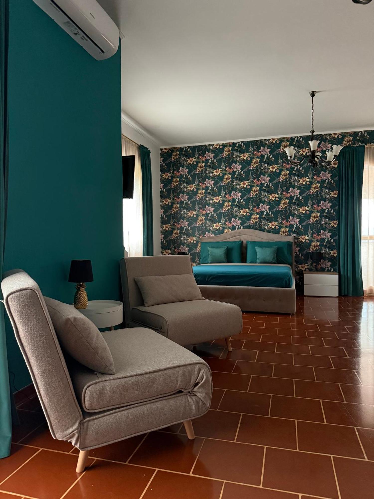 Palm House Panzió Lamezia Terme Kültér fotó